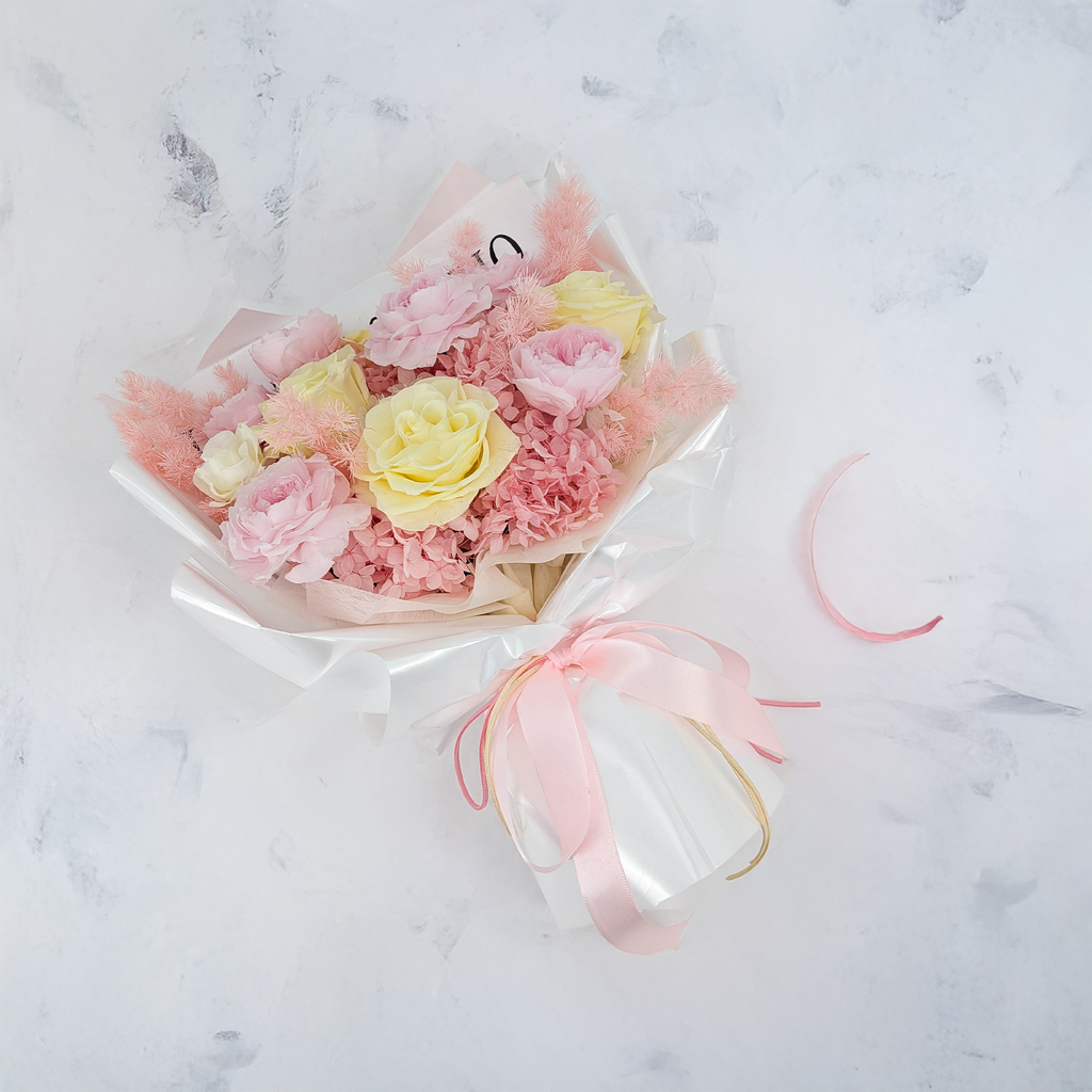 Premium-Blumenstrauß in der Box - EVERGIVE – A Lasting Gesture – Belle Majesty