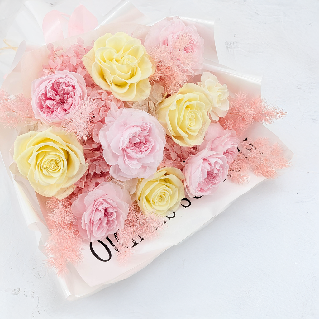 Premium-Blumenstrauß in der Box - EVERGIVE – A Lasting Gesture – Belle Majesty
