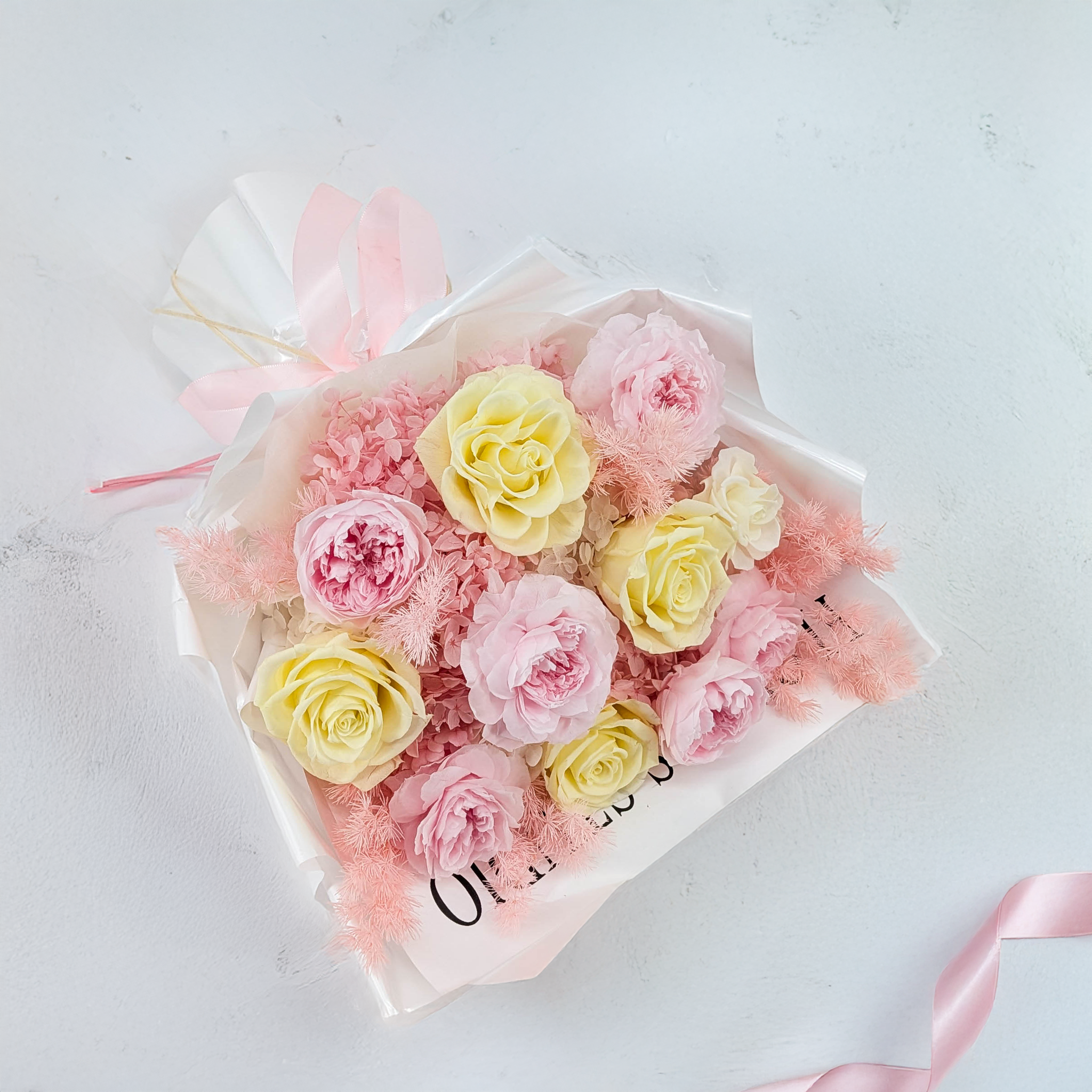 Premium-Blumenstrauß in der Box - EVERGIVE – A Lasting Gesture – Belle Majesty