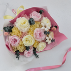 Premium-Blumenstrauß in der Box – EVERGIVE – A Lasting Gesture – Pearl Royal