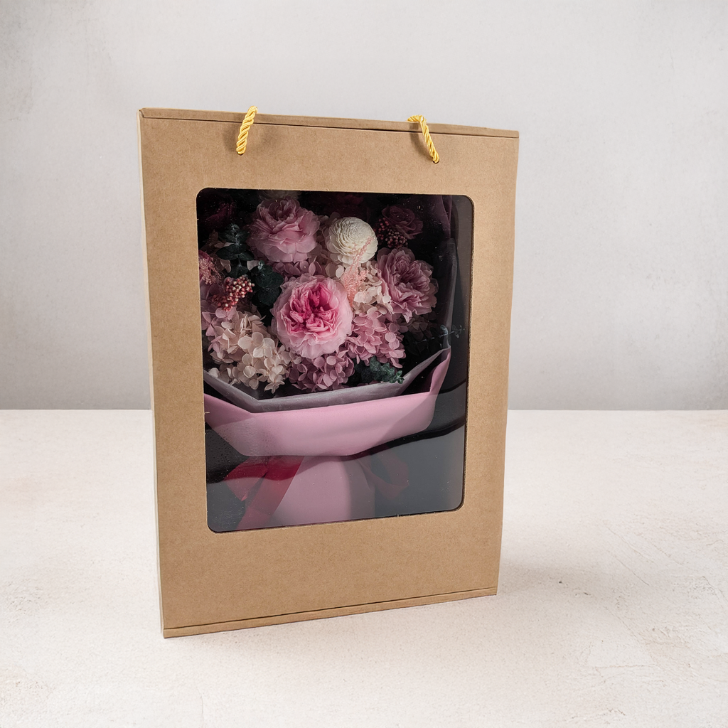 Premium-Blumenstrauß in der Box – EVERGIVE – A Lasting Gesture – Garden Majesty