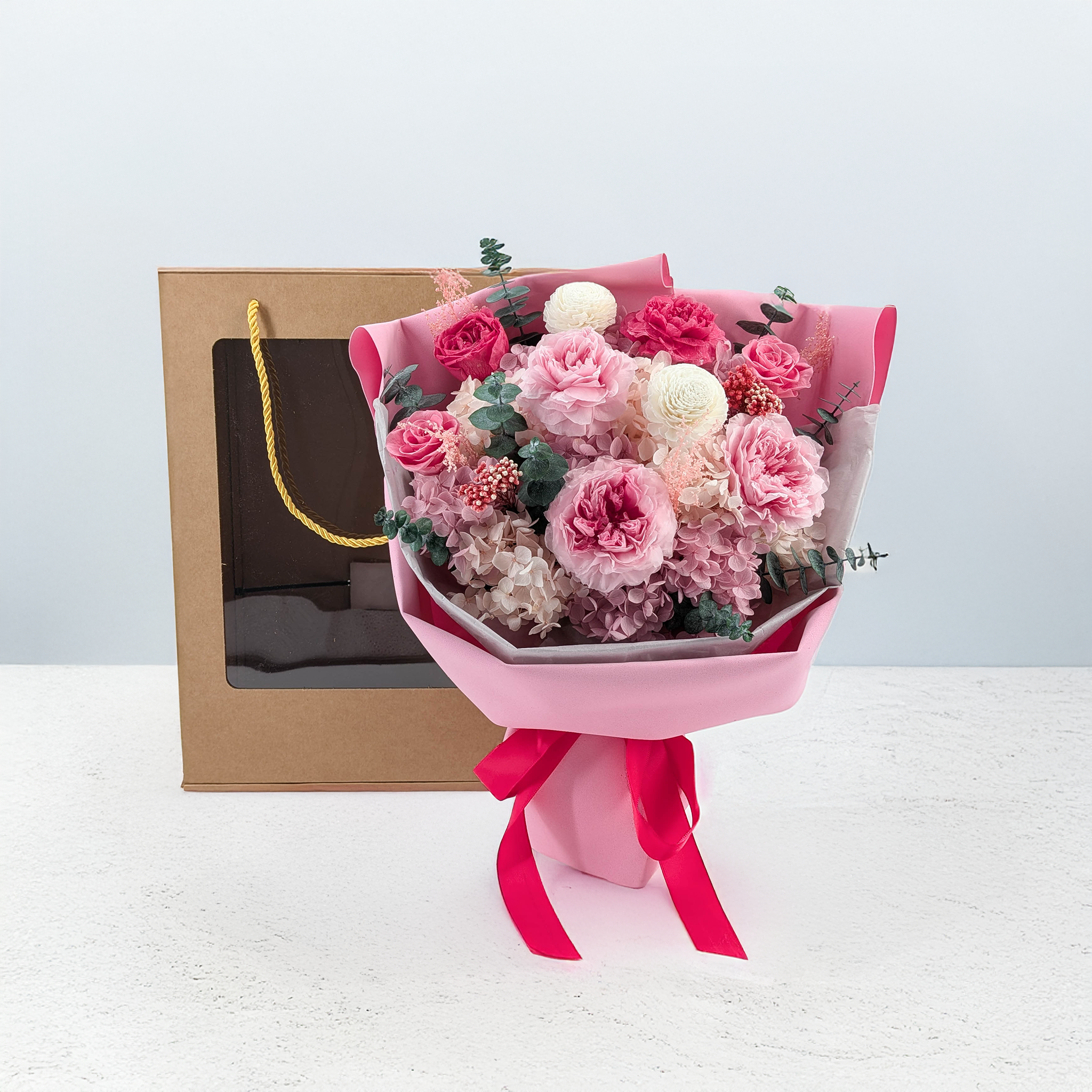 Premium-Blumenstrauß in der Box – EVERGIVE – A Lasting Gesture – Garden Majesty