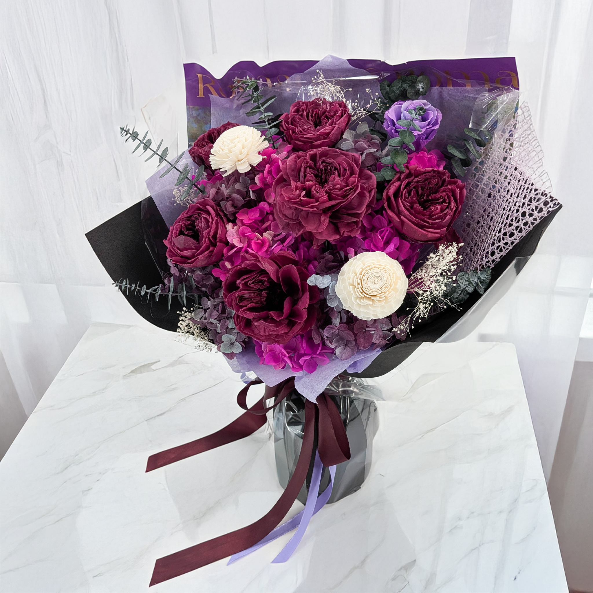 Premium-Blumenstrauß in Geschenkbox - EVERGIVE – A Lasting Gesture – Mystelle Royal