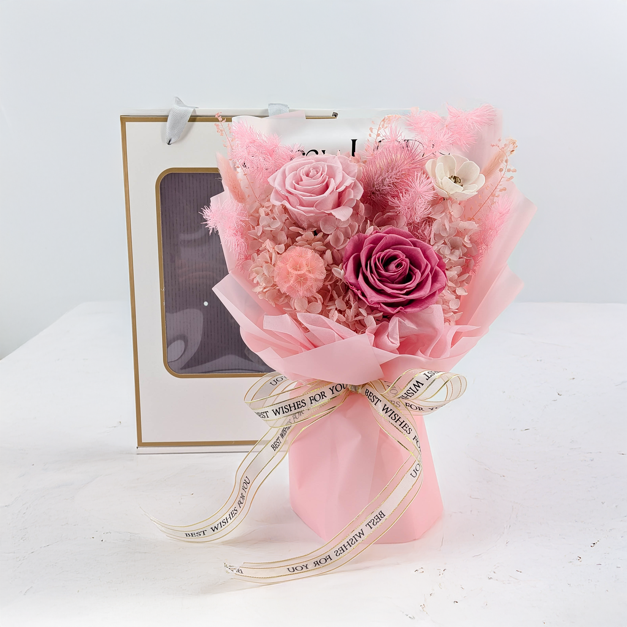 Premium-Blumenstrauß in der Box - EVERGIVE – A Lasting Gesture – Rose Grace
