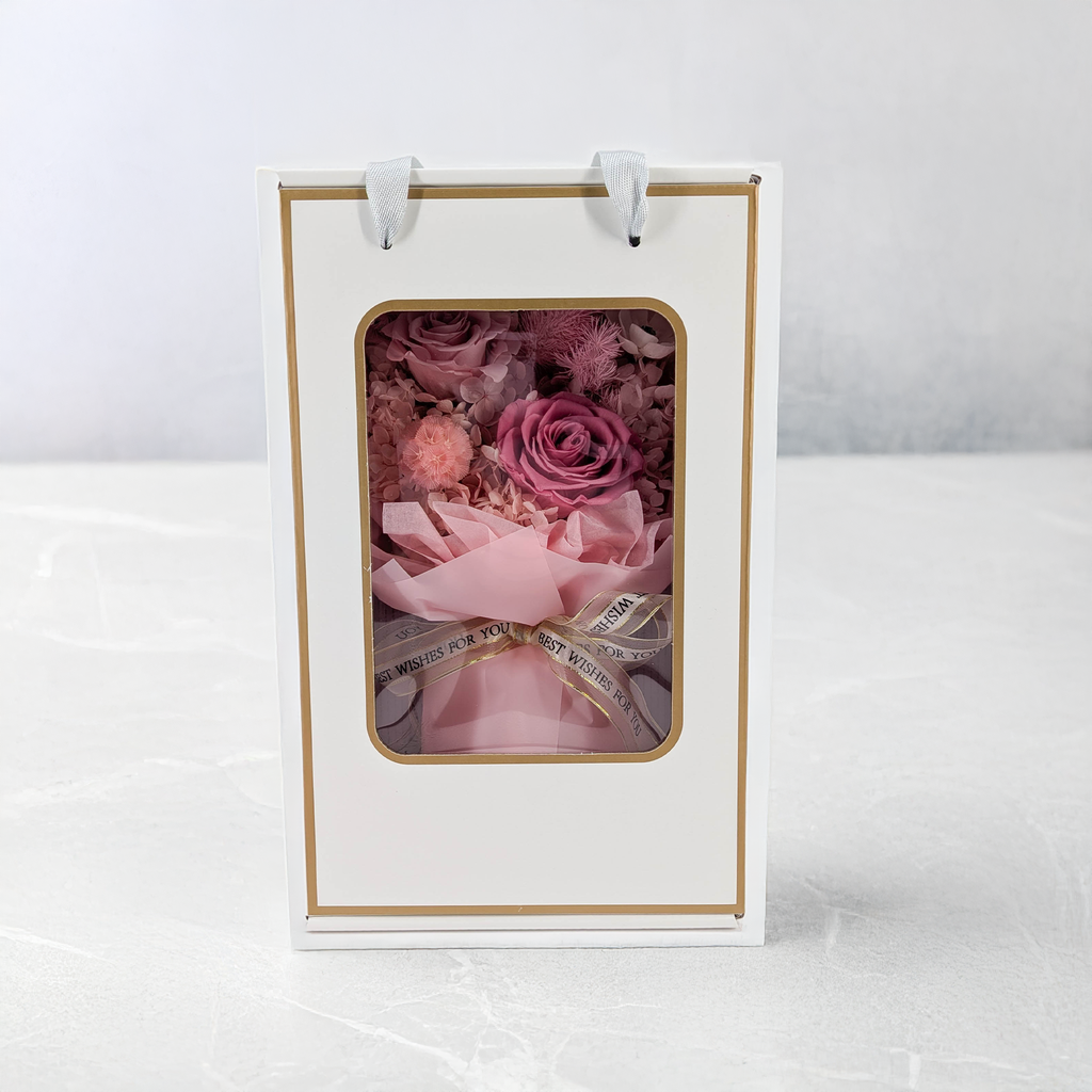 Premium-Blumenstrauß in der Box - EVERGIVE – A Lasting Gesture – Rose Grace