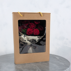 Premium-Blumenstrauß in der Box - EVERGIVE – A Lasting Gesture – Ruby Devotion