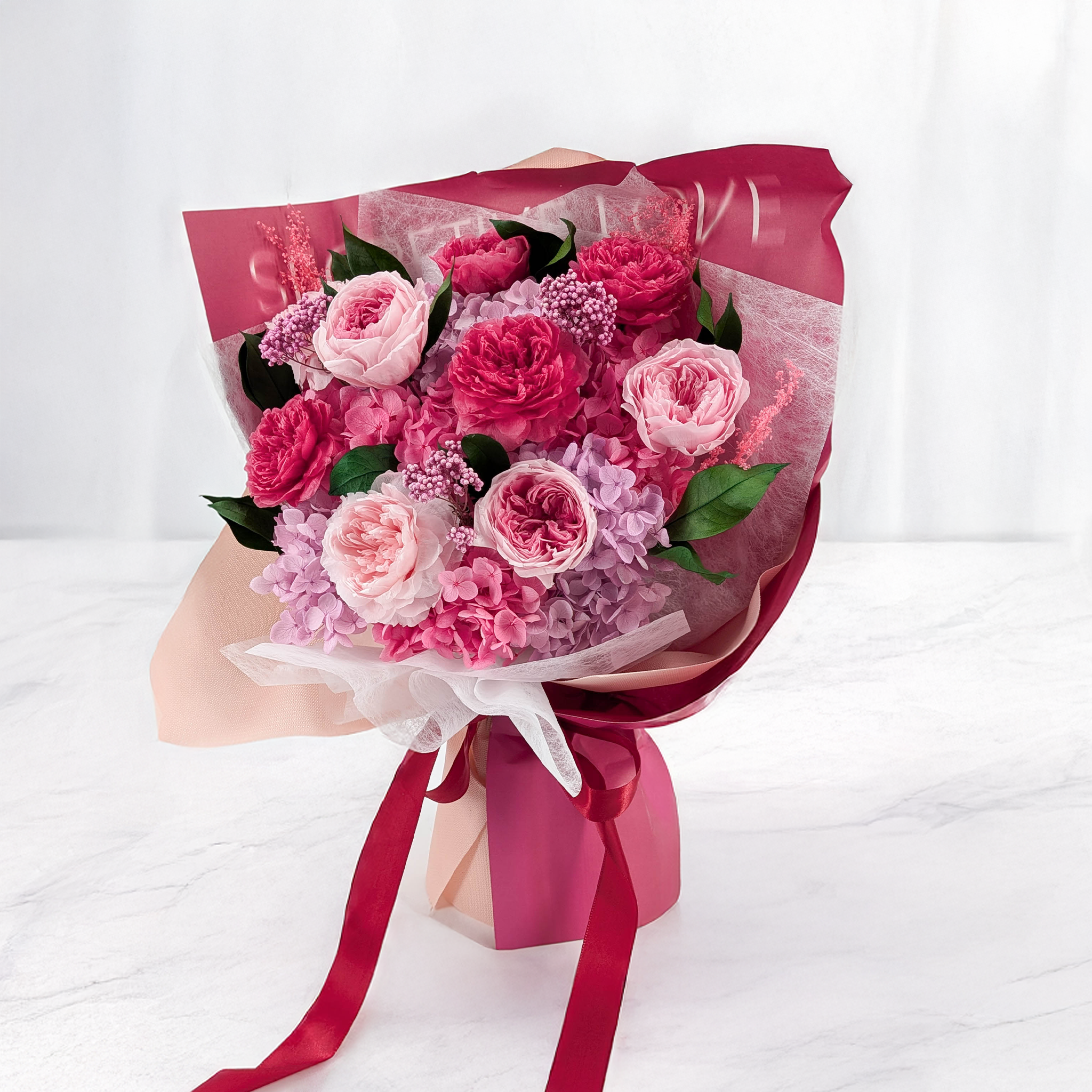 Premium-Blumenstrauß in der Box – EVERGIVE – A Lasting Gesture – Rosé Royal