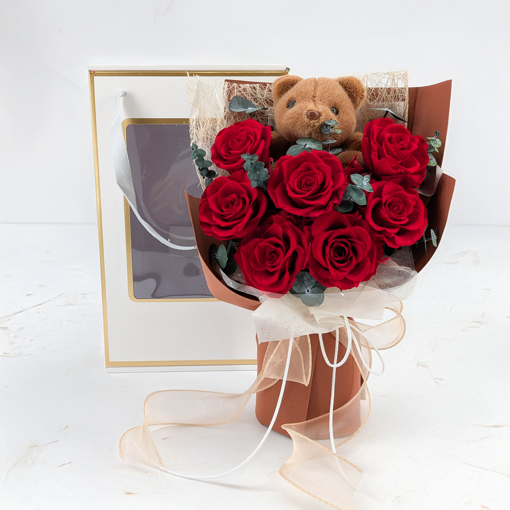 Premium-Blumenstrauß in der Box - EVERGIVE – A Lasting Gesture – Ruby Tenderness