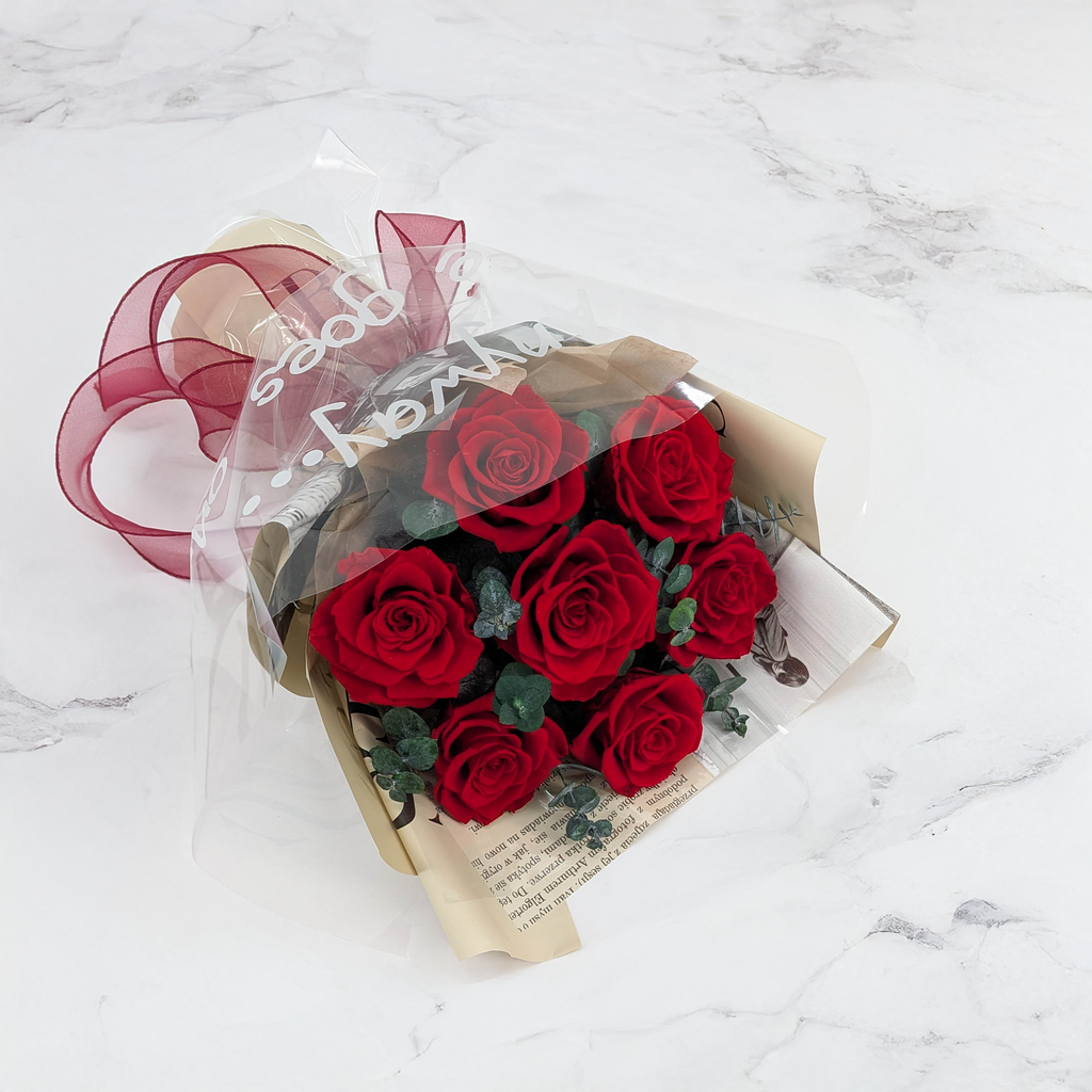 Premium-Blumenstrauß in der Box - EVERGIVE – A Lasting Gesture – Ruby Timeless